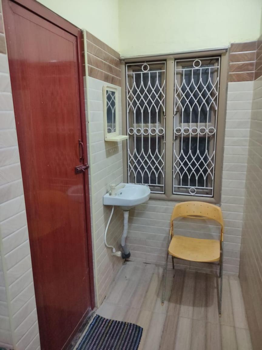 Sri Vari Residency Hostel Велор Екстериор снимка